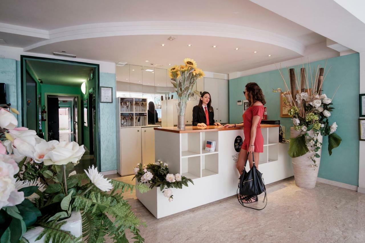 Si Rimini Hotel Exterior photo